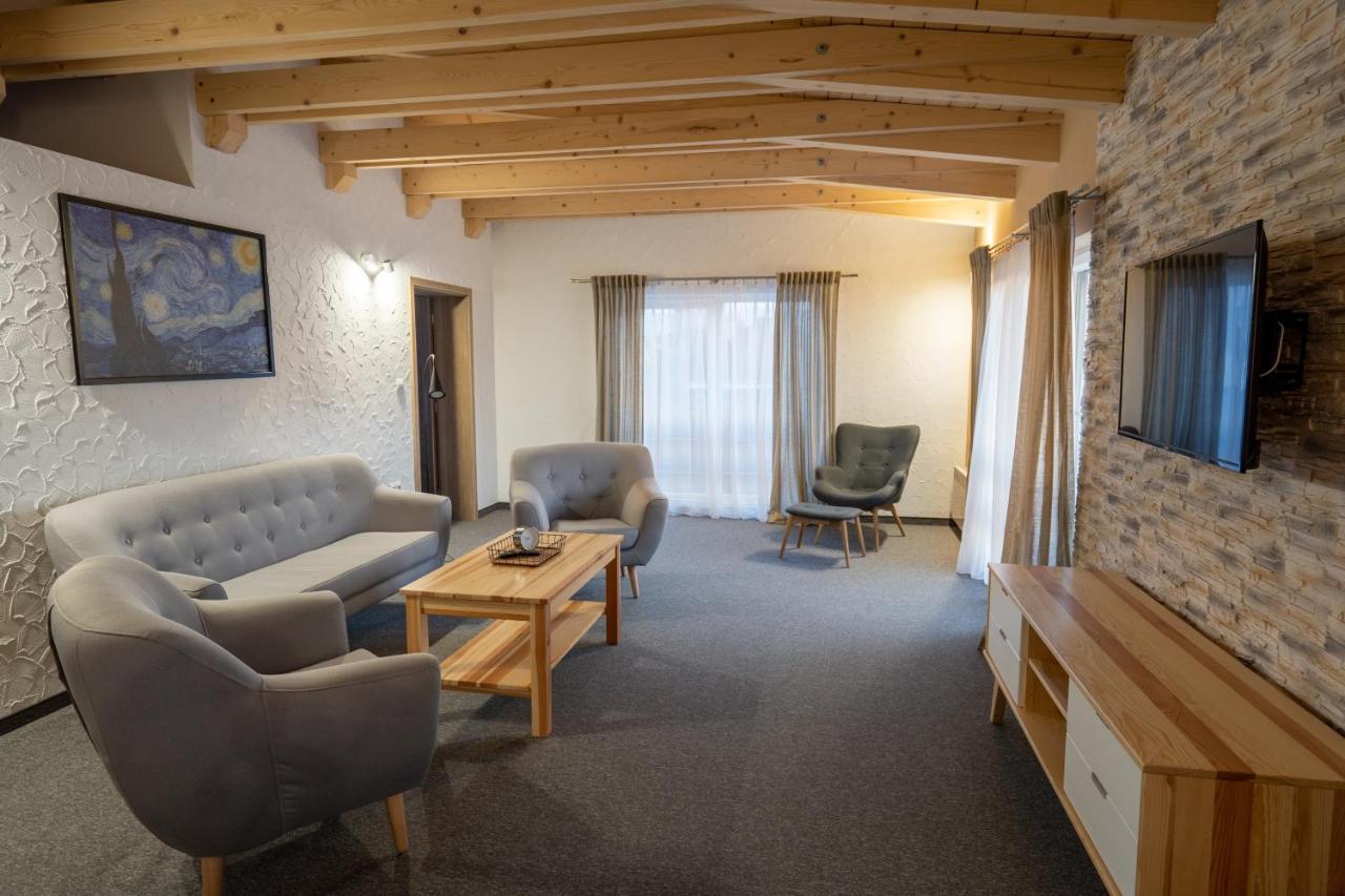Apartmany Janka + Camp Bešeňová Exterior foto